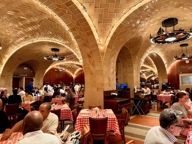 Grand Central Oyster Bar - Midtown Manhattan