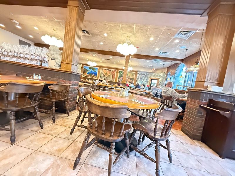 Red Rose Pizzeria
