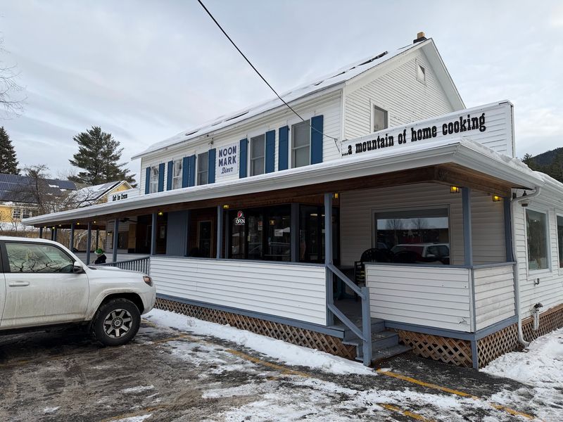 Noon Mark Diner, Keene Valley