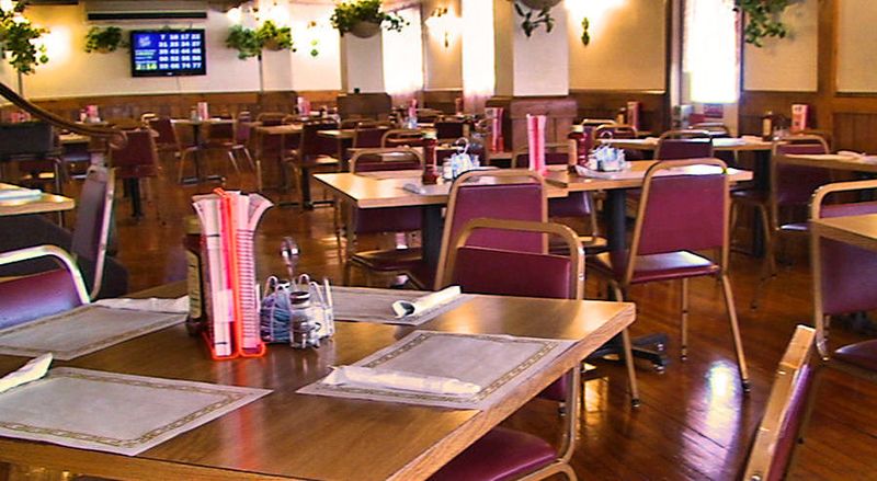 Euclid Restaurant - Clay