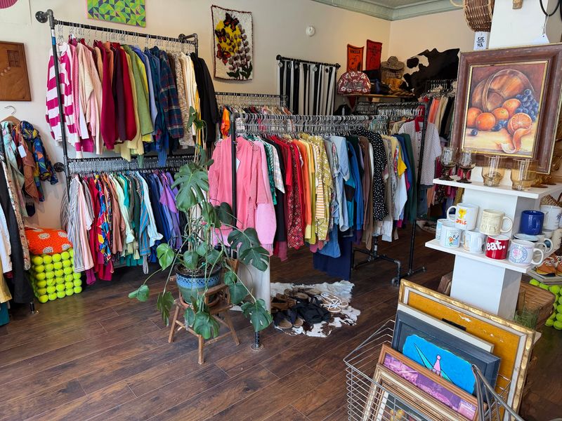 Big Emotions Vintage Shop and Sewing Studio