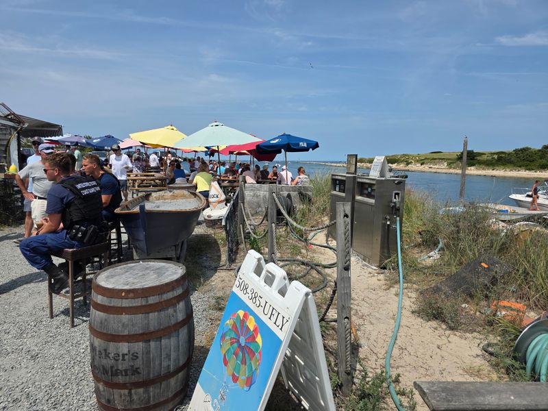 Sesuit Harbor Cafe