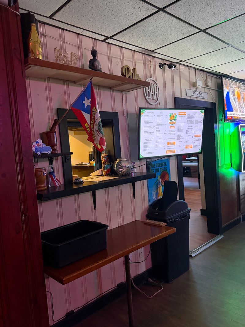 Mofongo Holds Down The Classics
