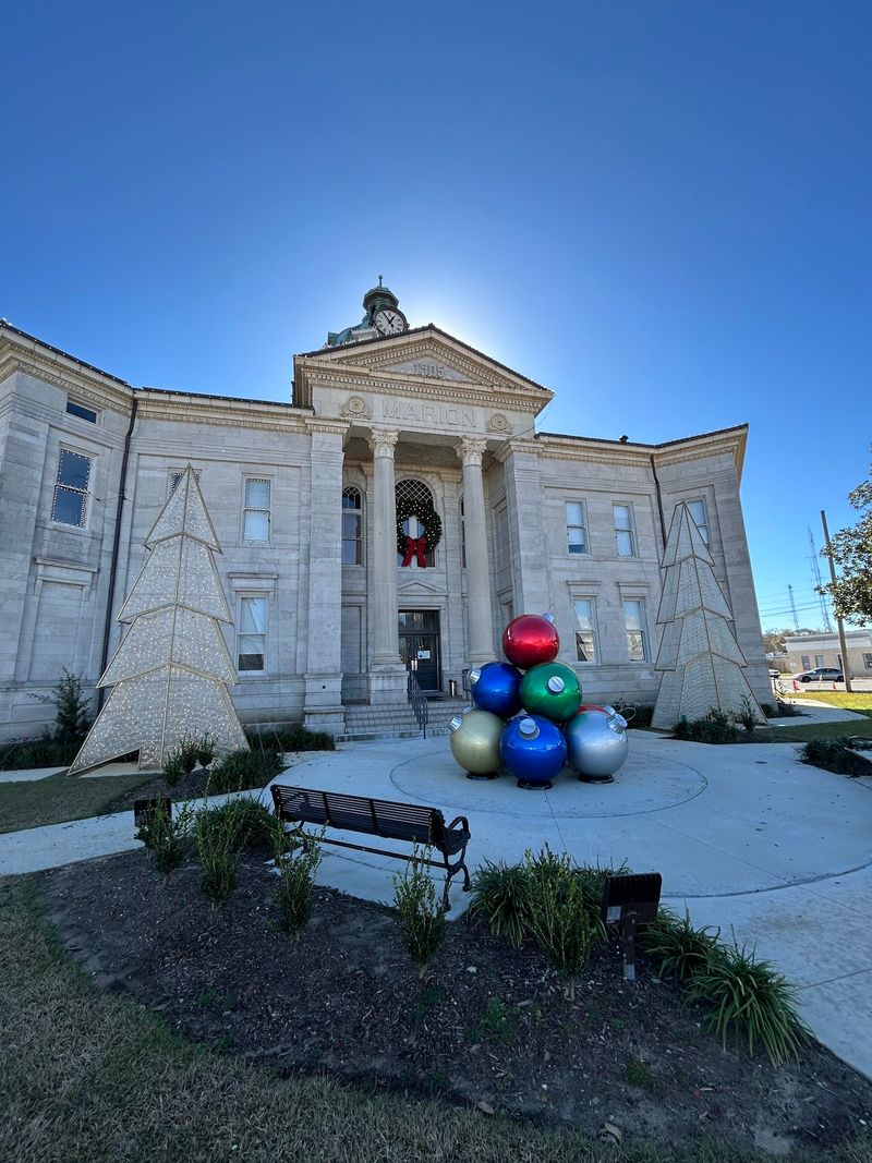 Marion County Courthouse, Columbia, MS