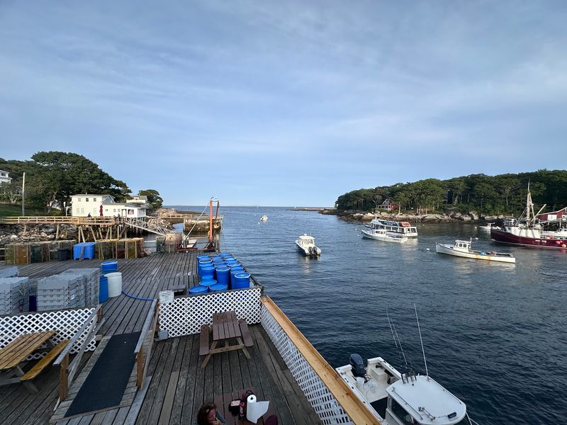 Shaw's Fish & Lobster Wharf