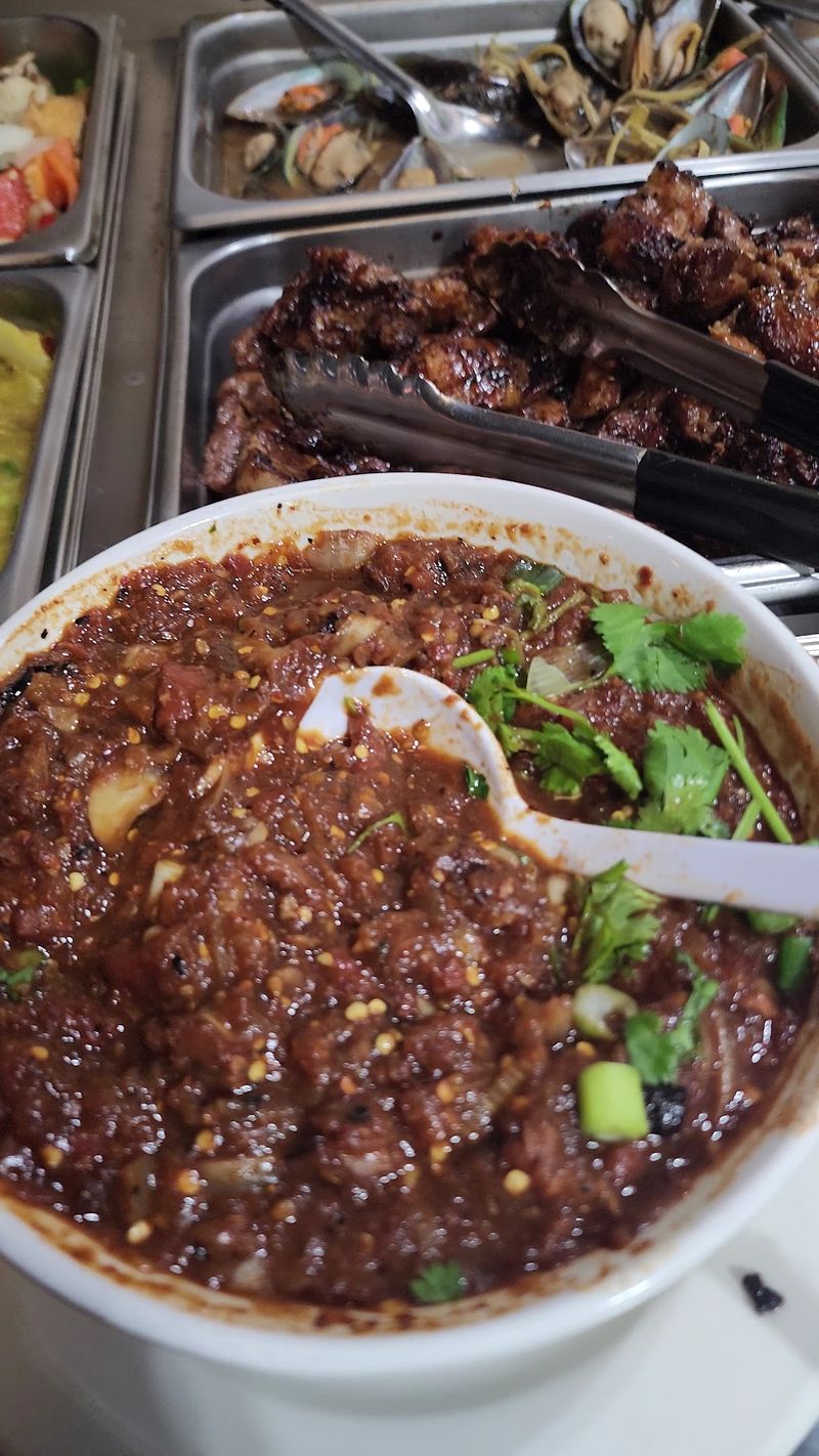 Grandma's Sausage And A Hmong-Style Laab Start A Friendly Fight