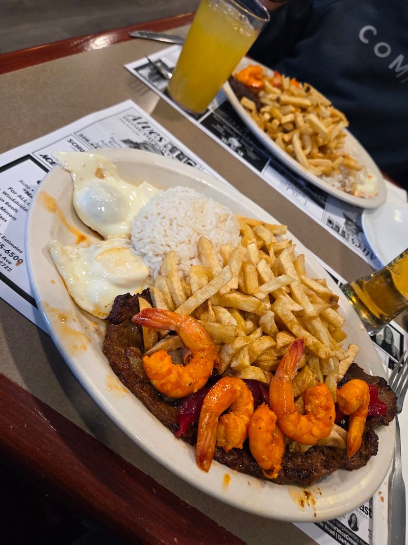 Shrimp Mozambique Brings The Heat