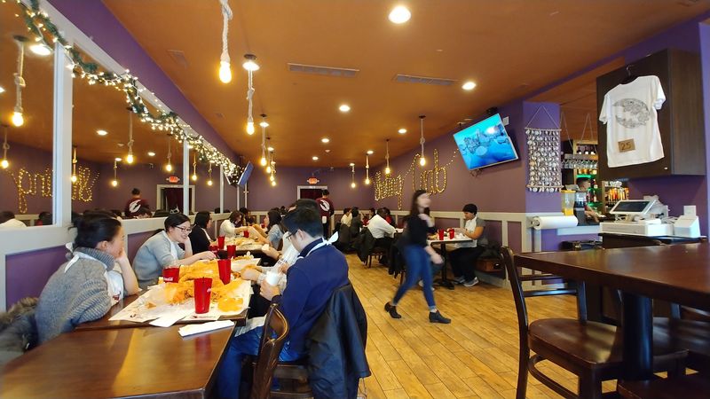 Rustic Walls And A Lively Room Set The Mood