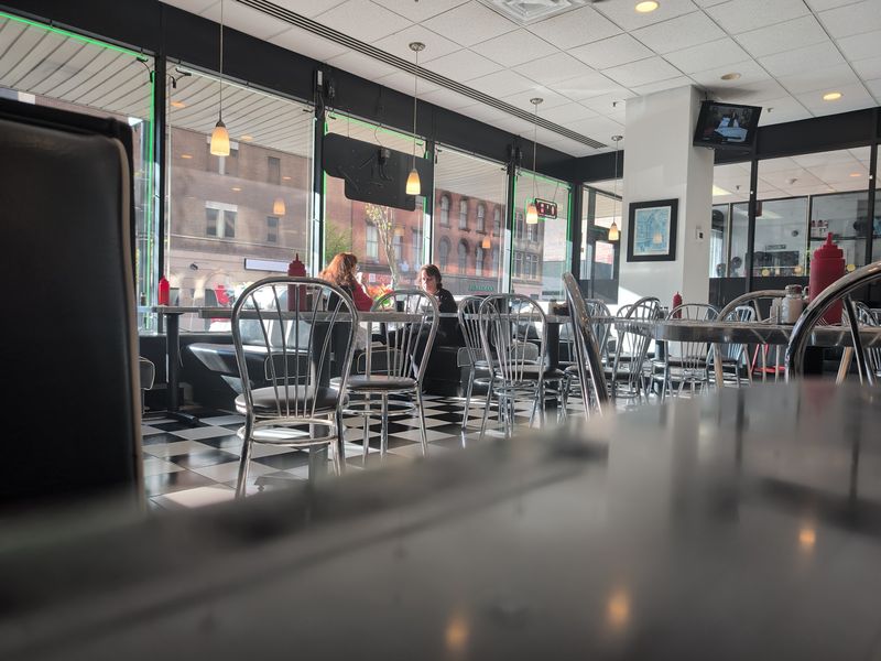 Pearl Street Diner