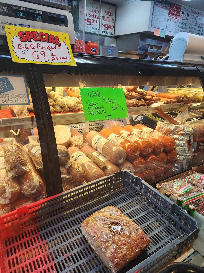 A Muffuletta Worth Sharing