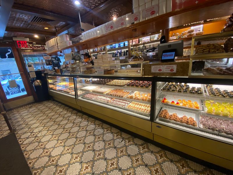 Veniero's Pasticceria & Caffe - East Village