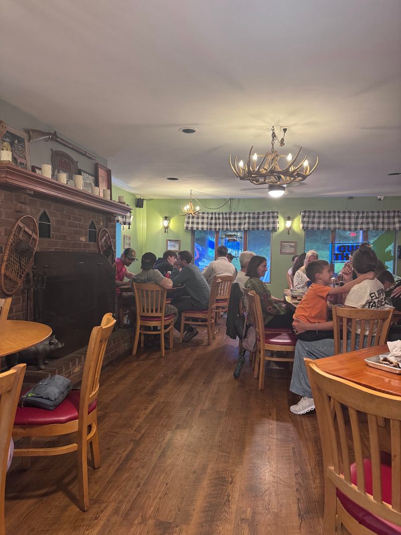 Mountainside Smokehouse & Grill, Old Forge