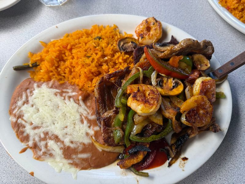 A Midday Feast Worth The Detour