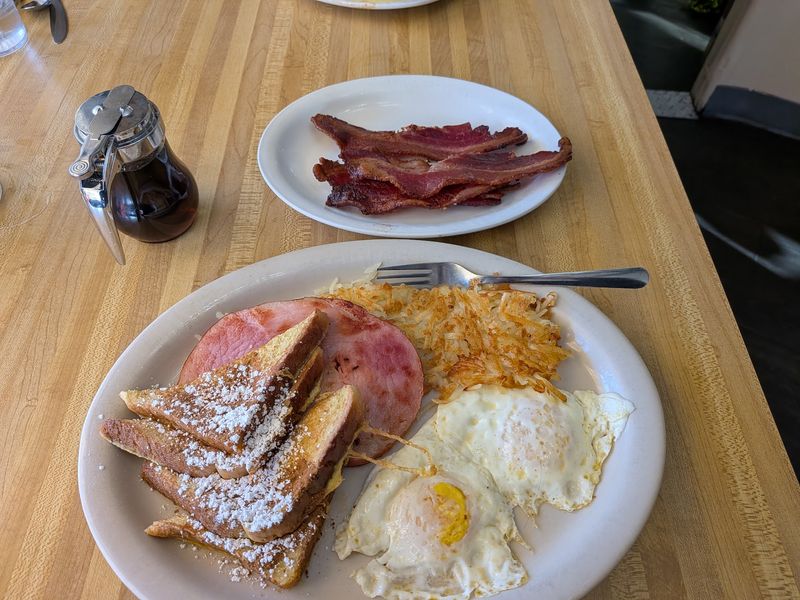 Bon Ton's Cafe
