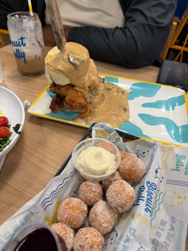 Good Luck Saying No To A Basket Of Bonuts