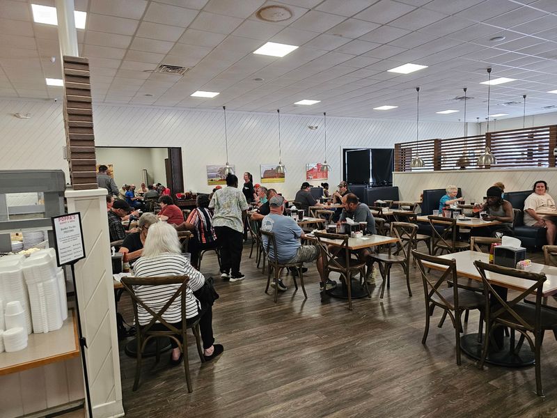 Friendly Service and a Roomy Dining Room