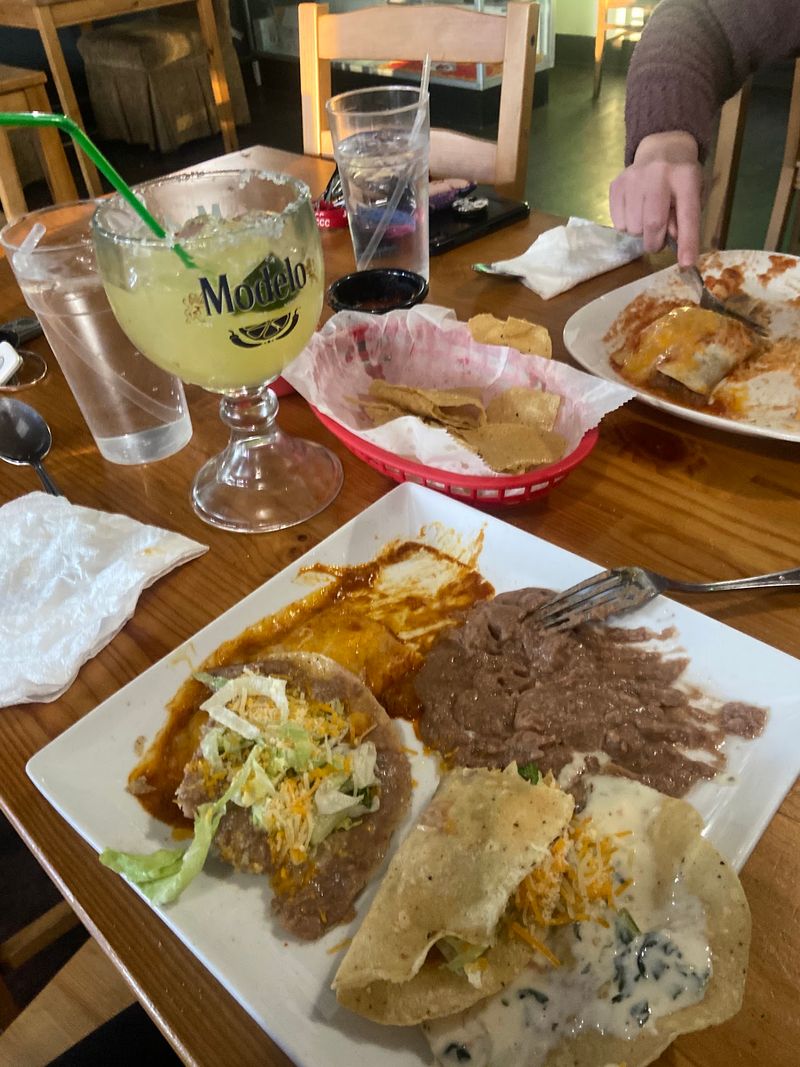 Lilly's Cantina