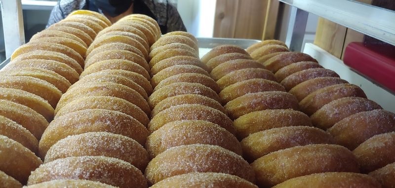 Warm Cider Donuts That Steal The Show