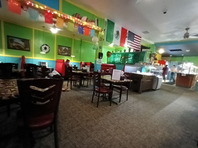 Your Next Lunch Detour Lives Right Off I-80 In The Illinois Valley