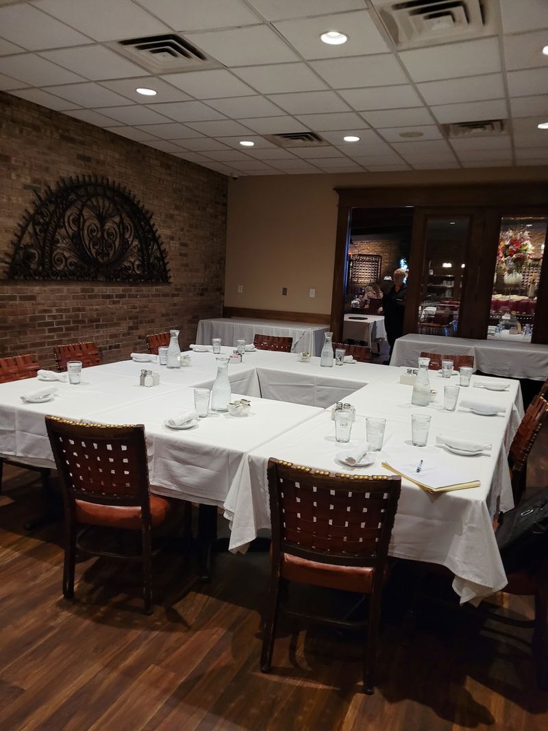 A Joliet Steakhouse That Never Chased Trends