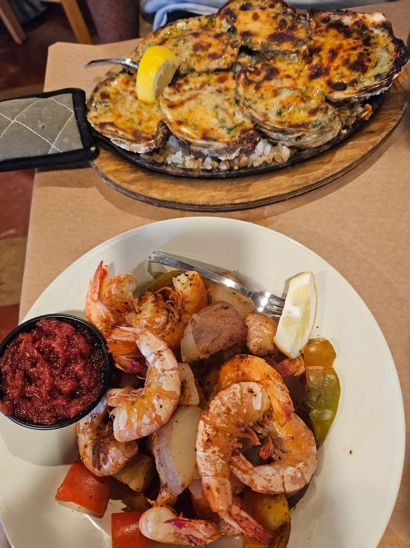 The Platter That Turns Dinner Into a Team Sport
