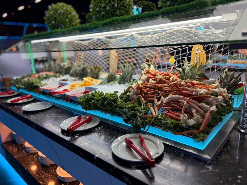 Crab Legs, Crawfish, And A Whole Lot Of Shell Cracking