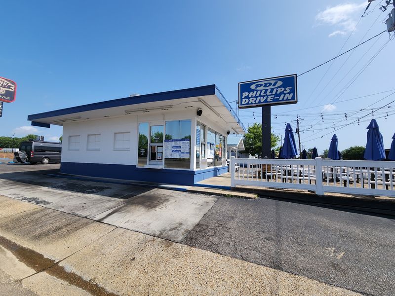 A Blue and White Burger Stand on South Magnolia Street