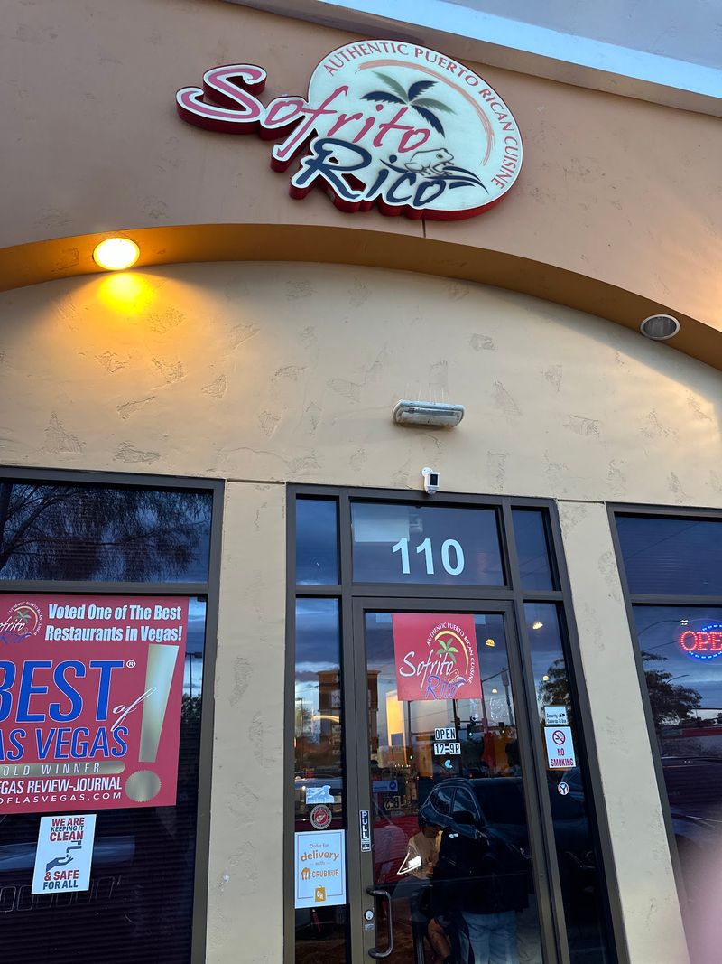 An Island Kitchen Hiding In Plain Sight On The West Side
