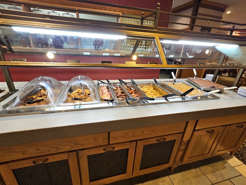 A Farmland Buffet Just Off Old Route 39