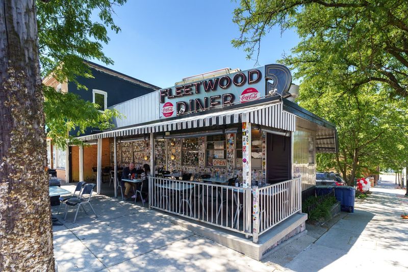 A Rail-Car Diner With a Kit-Built Past