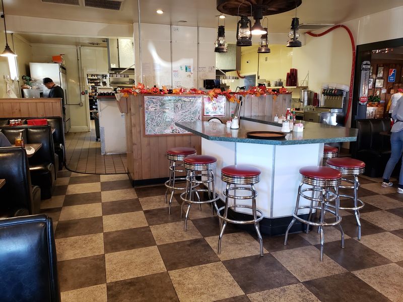 Seven Decades Of Griddle History On The Mother Road