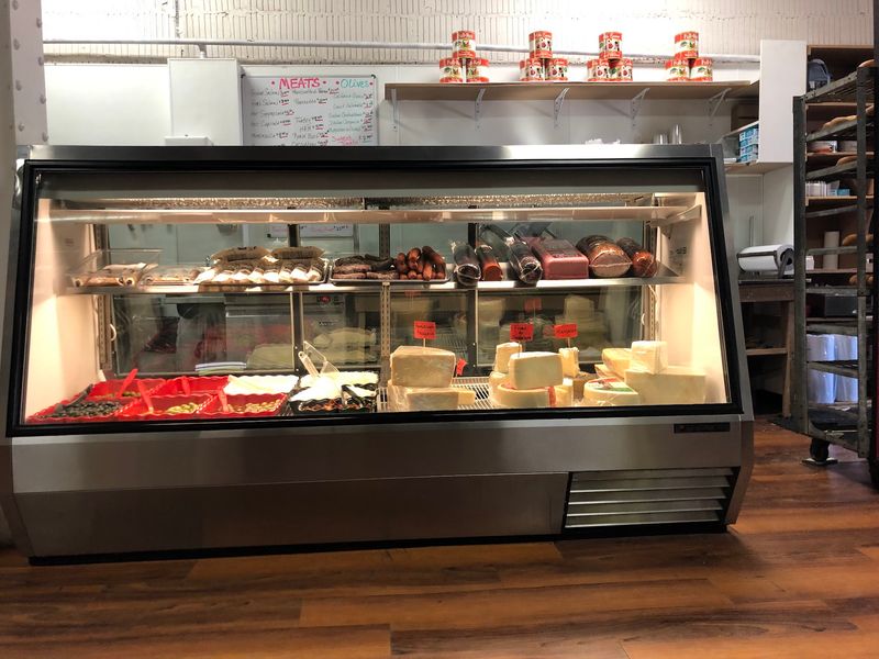 An Old-School Italian Grocery Holds Its Ground On Randolph Street