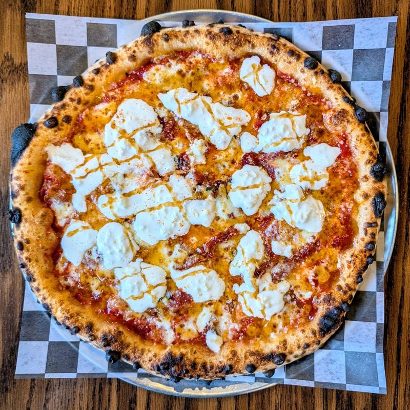 Neapolitan-Style Pizza In A Lakeside Town