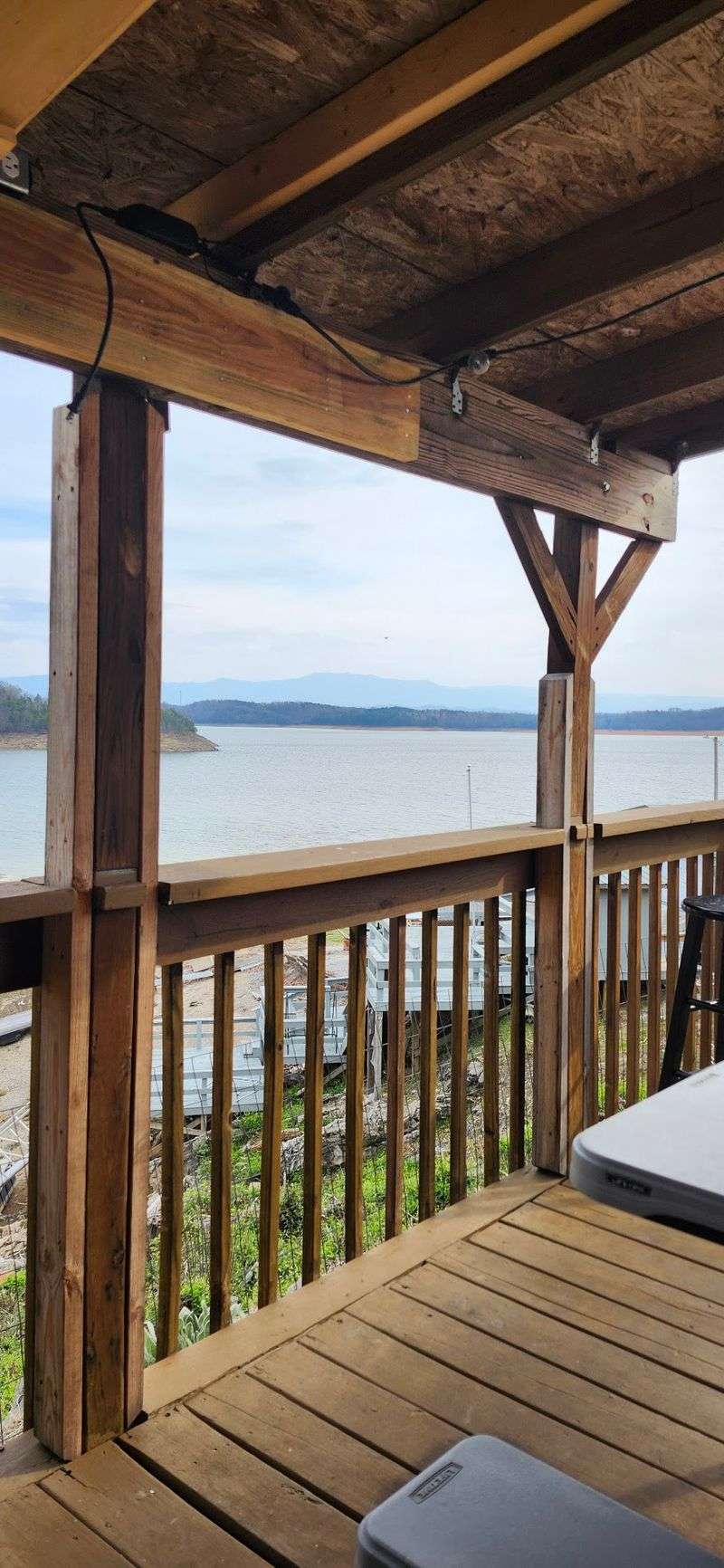Pizza With A Lake View Is A Combo Worth Driving For