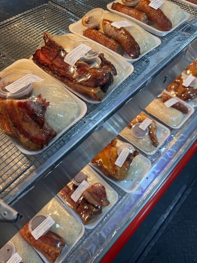 Your Grocery List Will Face Serious Competition From The Hot Food Counter
