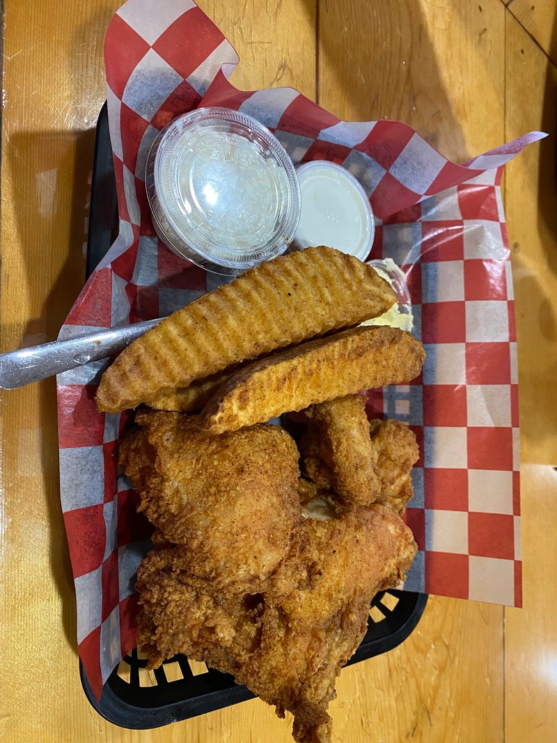 Broasted Chicken Gives The Burgers Real Competition