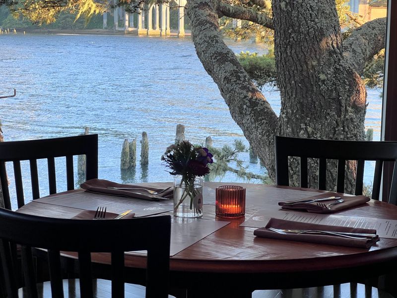 Waterfront Depot Restaurant