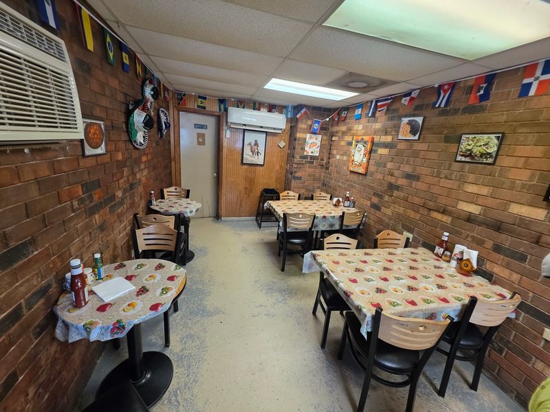 Tortilleria Y Taqueria Dos Hermanos