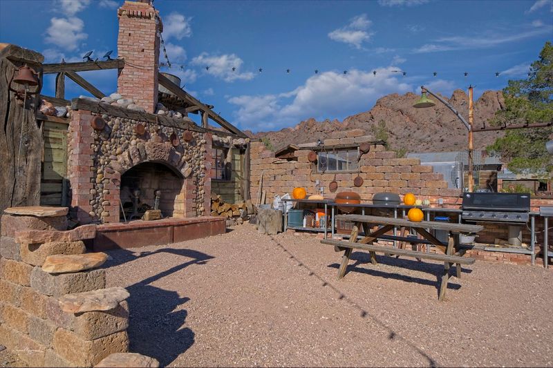 Ghost Town Weddings And Barbecue Bashes Are Totally A Thing