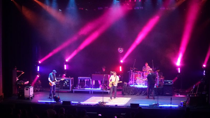 Concerts That Fill the House