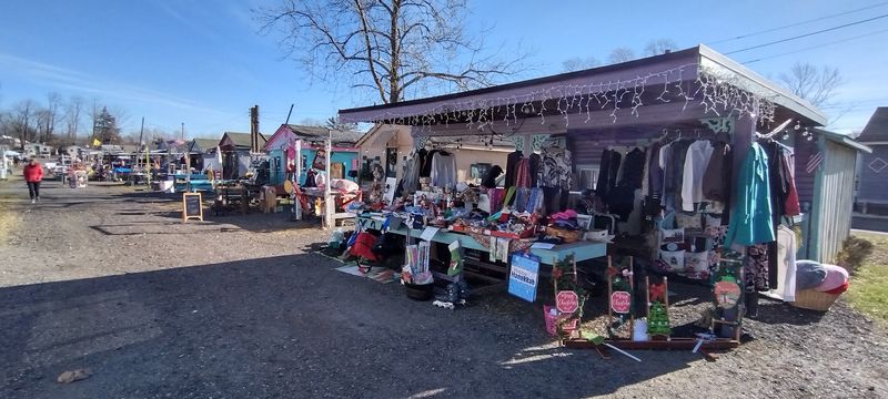 New Egypt Flea Market Village