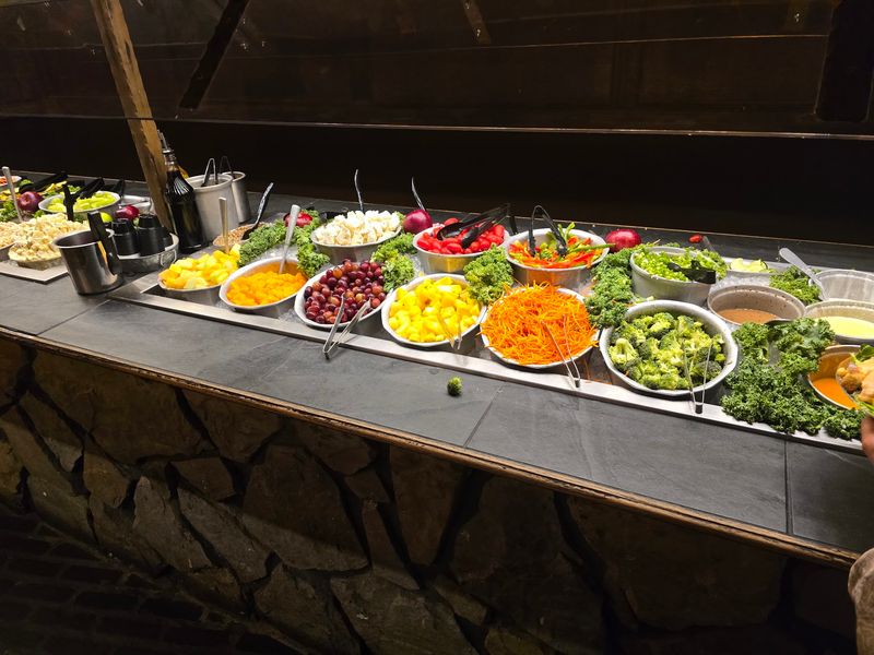 A Salad Bar That Means Business