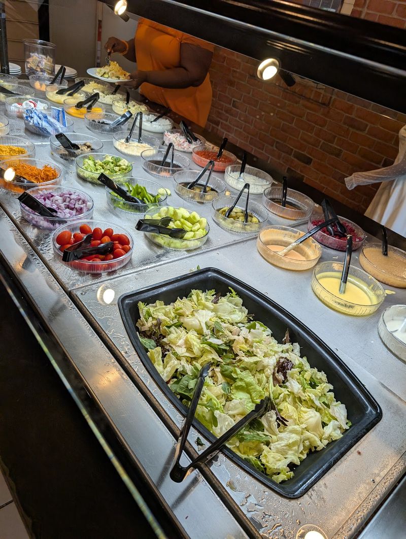 A 40-Item Salad Bar Is No Afterthought