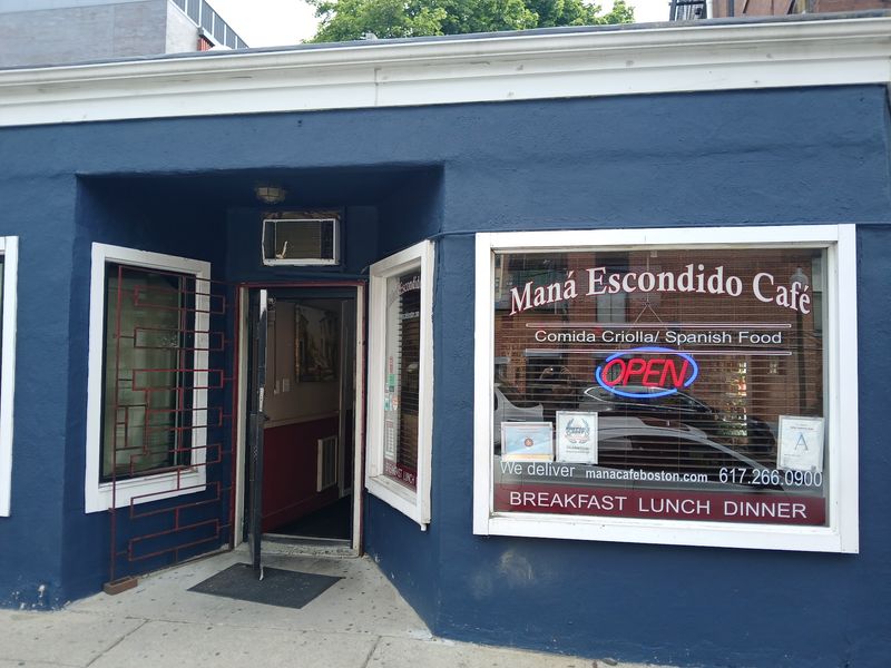 Manà Escondido Cafe