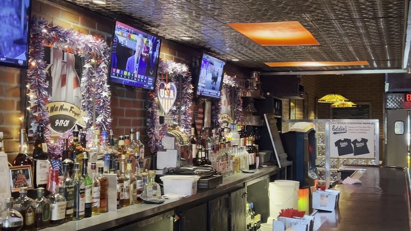 Eddie's Pizza - New Hyde Park