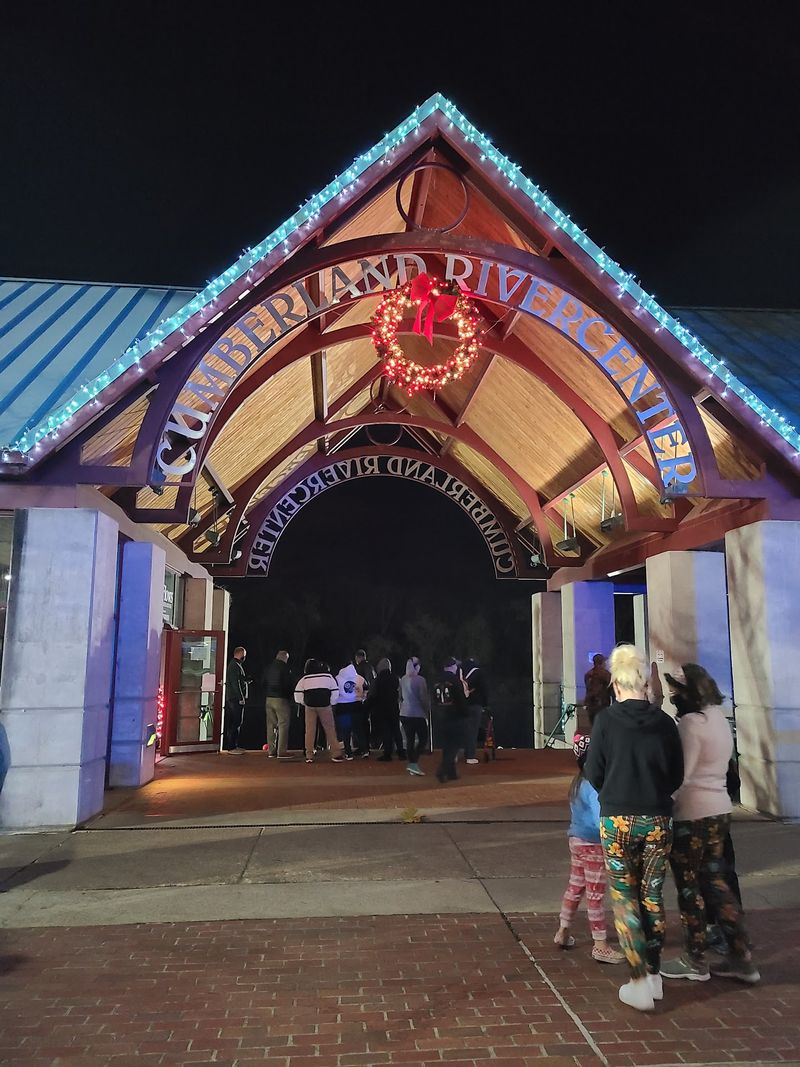 Igloos And Toyland Make Little Kids Lose Their Minds