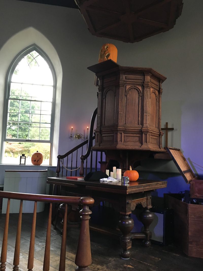 October Brings Candlelit Readings You Should Book Early