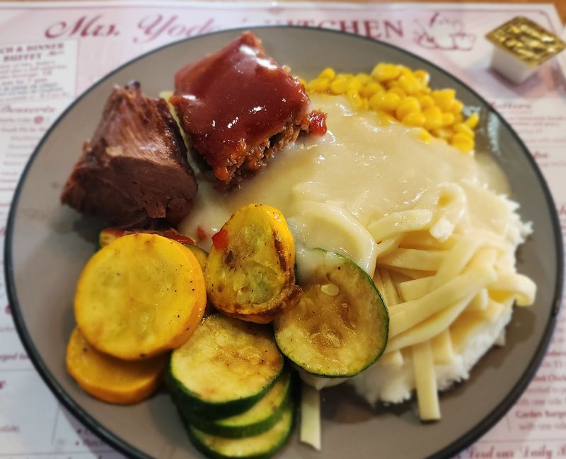 Turn A Big Lunch Into A Full Amish Country Day