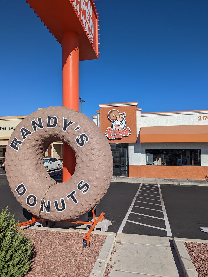 Randy's Donuts