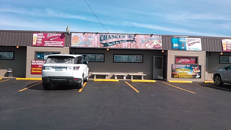 A Small-Town Spot With Big Lake Energy